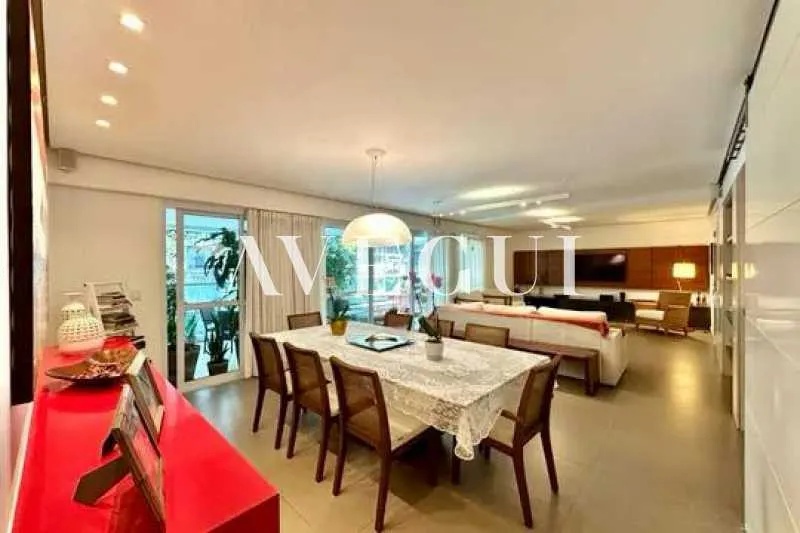 4-bedroom apartment with a private BBQ — photo 11