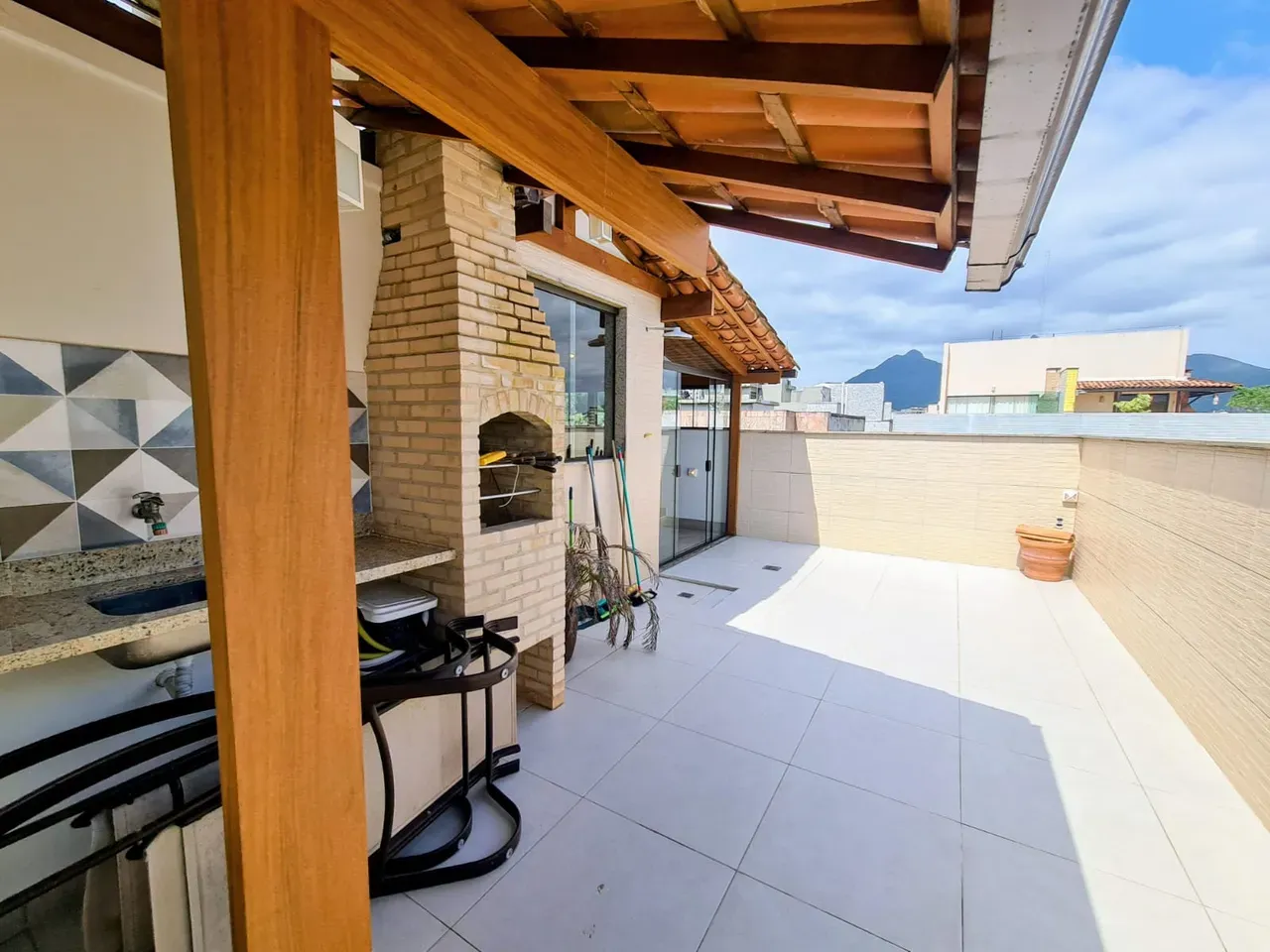 2 quartos e vista para as montanhas: apartamento de 136 m² — photo 4