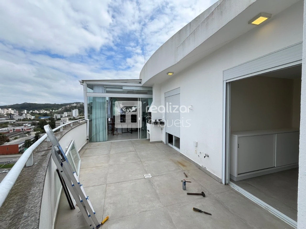 3-bedroom apartment with floor-to-ceiling windows — photo 17