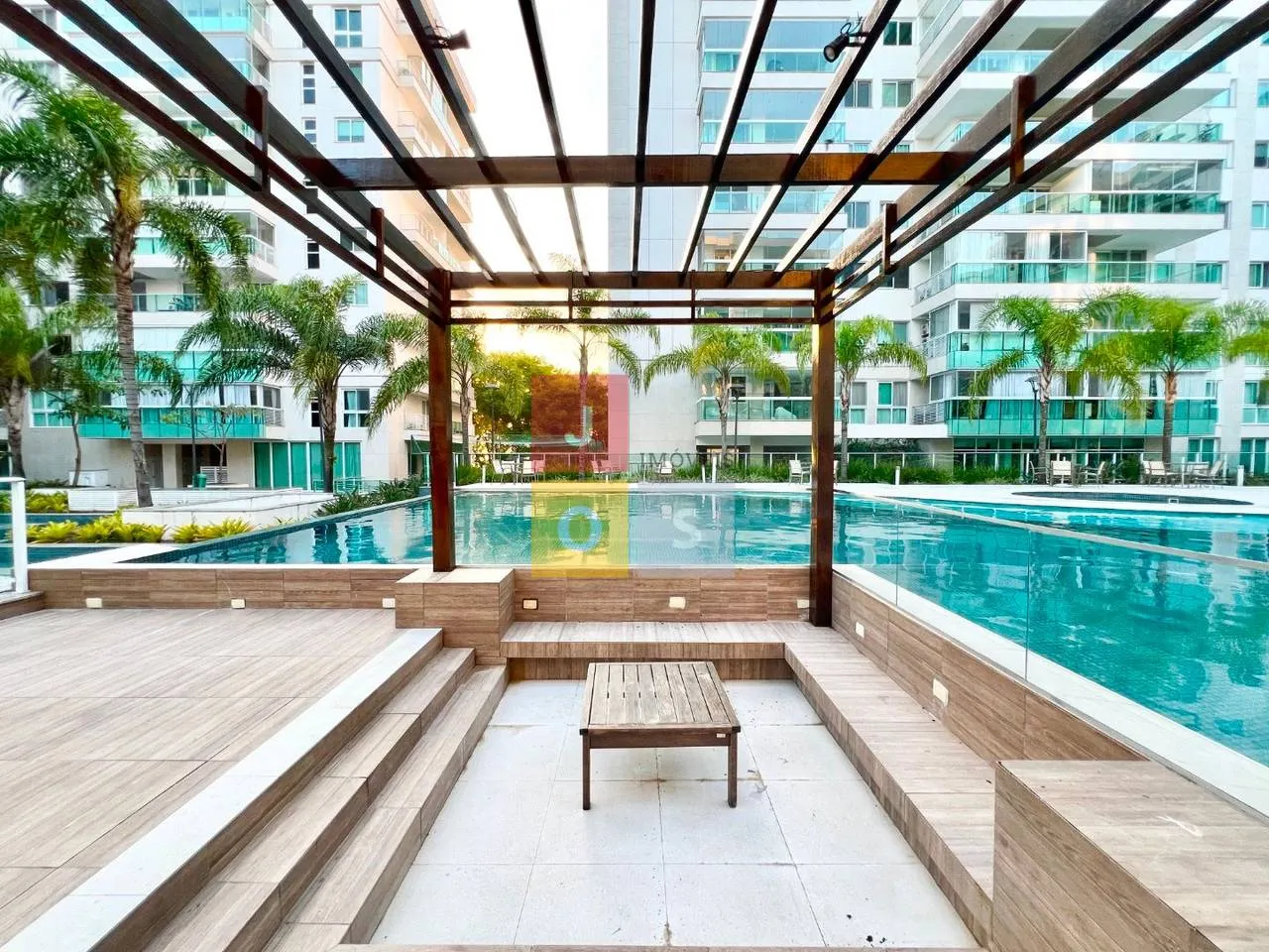 Furnished 4-bedroom suite apartment with 156 m² — photo 89