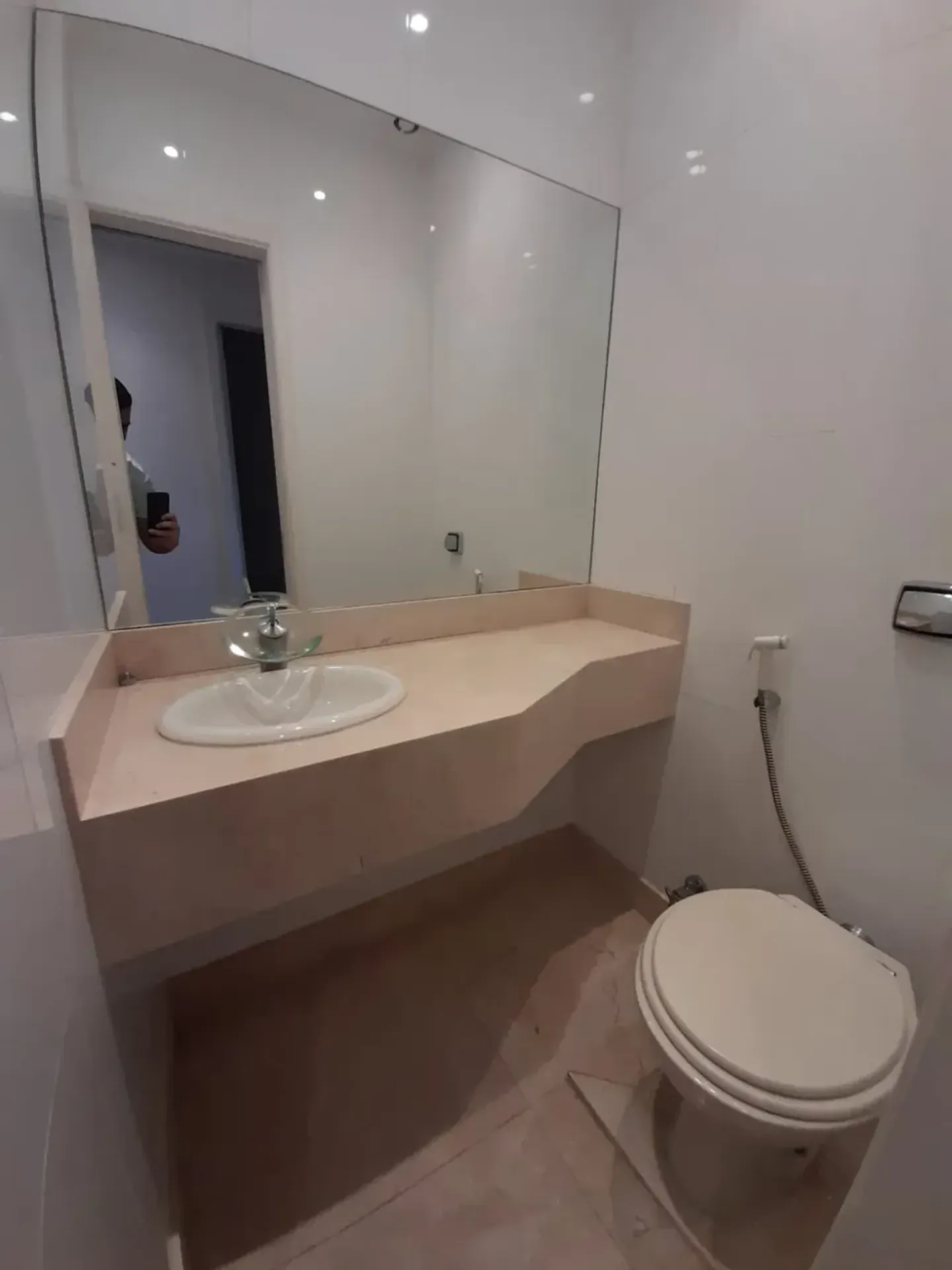 Rental apartment with 3 bedrooms and 2 suites — photo 37