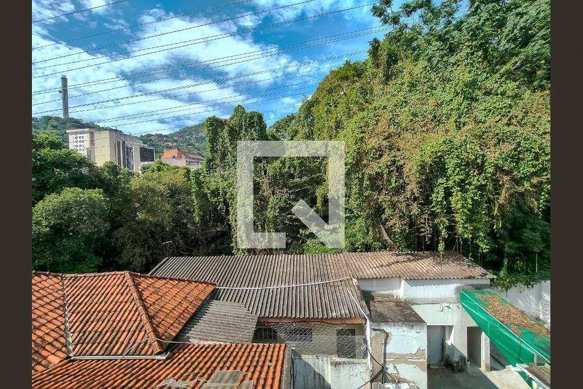 3-bedroom apartment with a terrace and 100 m² — photo 46