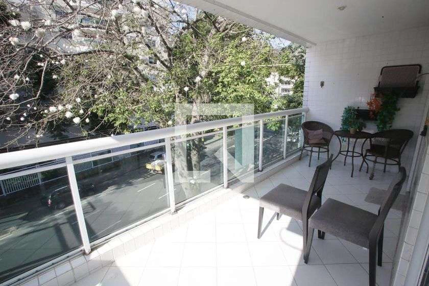 Departamento de 2 dormitorios con balcón cerrado con vidrio — photo 9