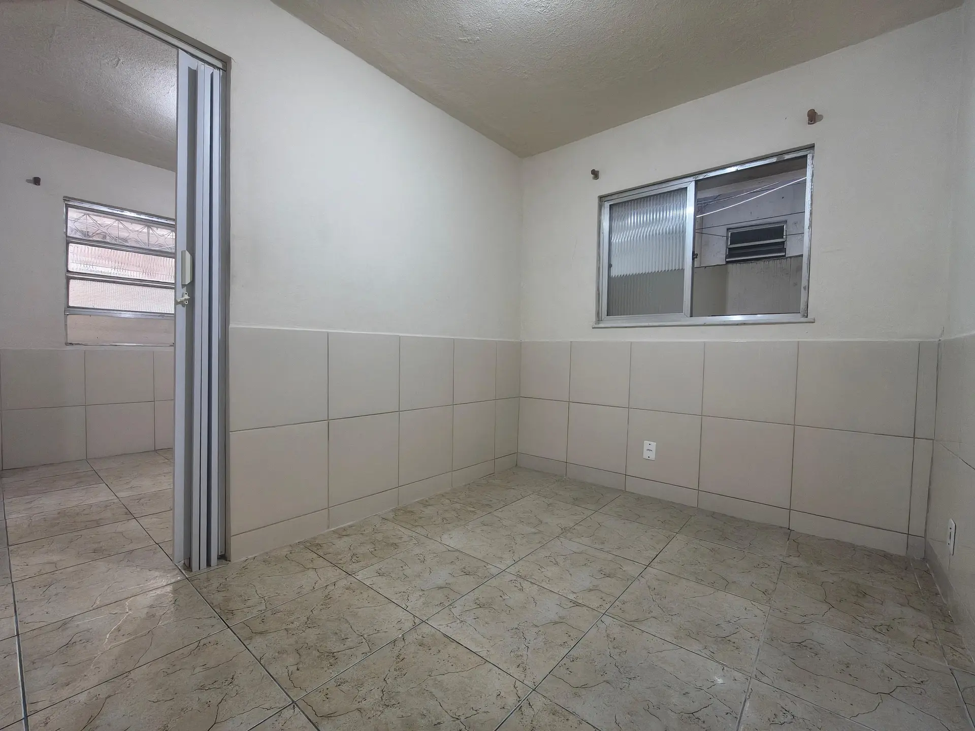 House with 1 bedroom and 1 bathroom and gas kitchen — photo 21