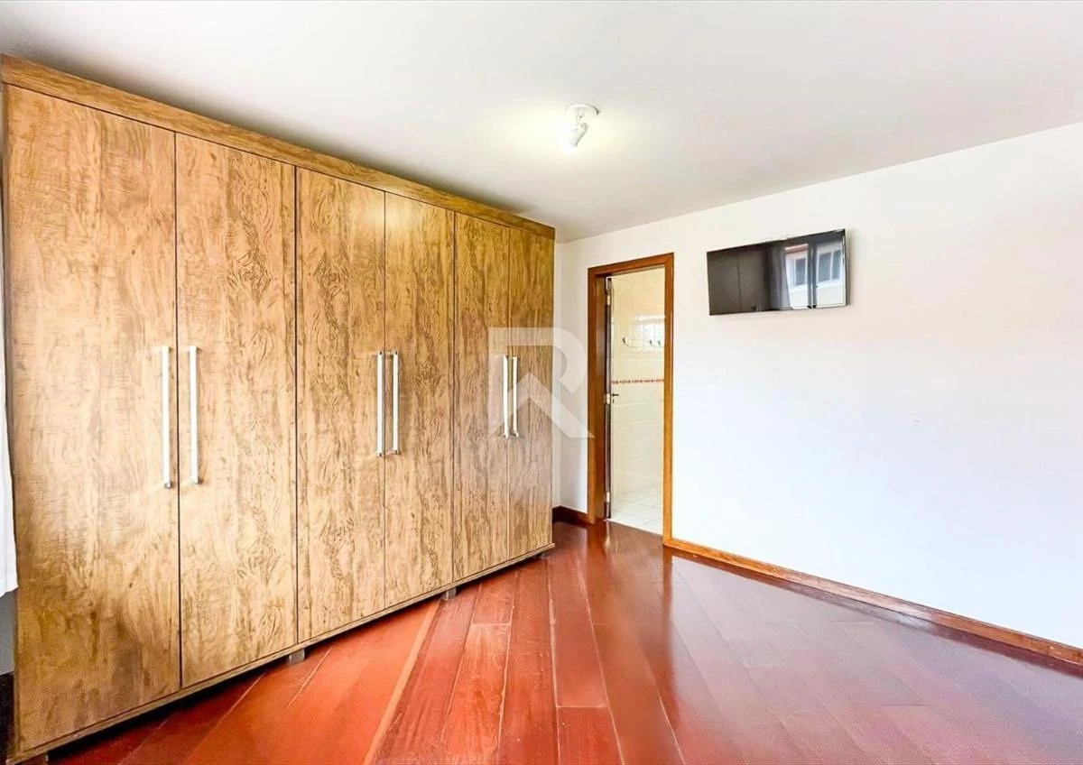 100 m² house with a grill on the balcony and a home office — photo 17