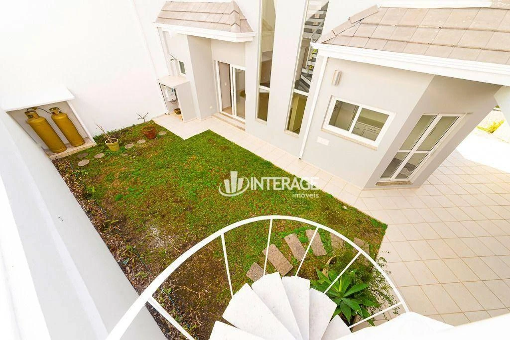 House, 270 m², with a bathtub — photo 38
