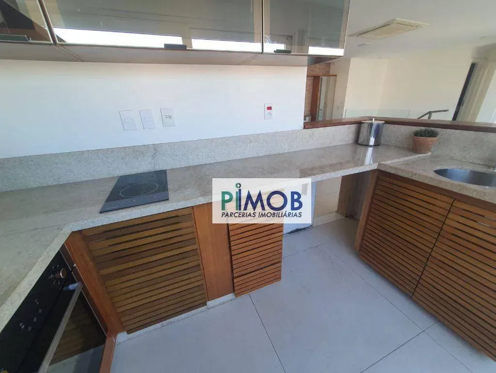 Furnished penthouse with 4 bedrooms and jacuzzi — photo 68