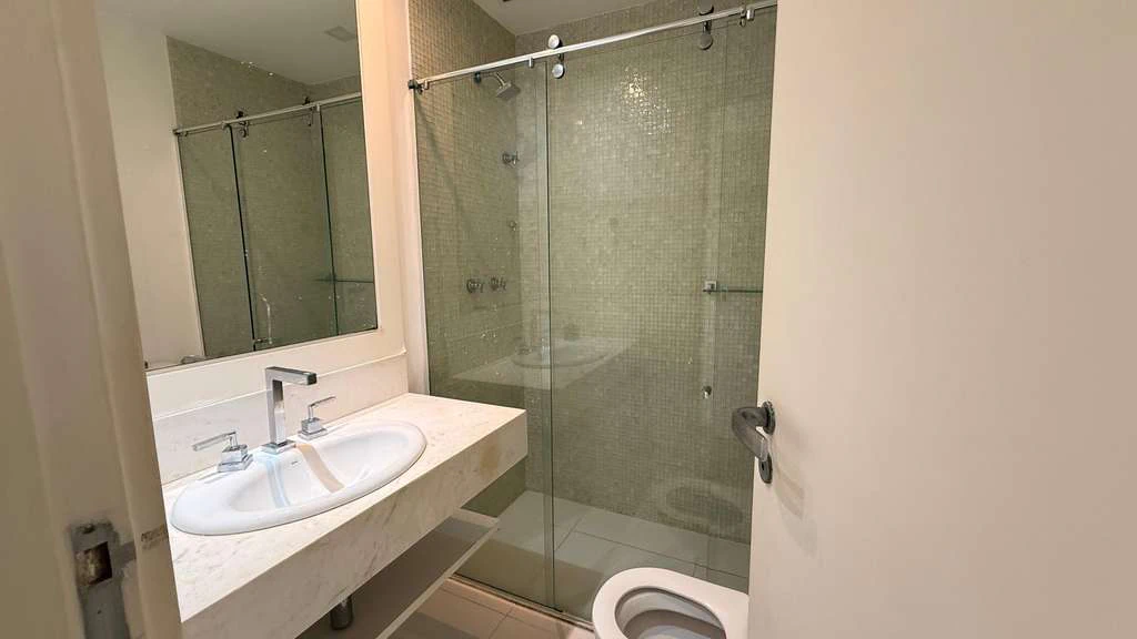 Apartment with 3 en-suites and 5 bathrooms, 149 m² — photo 13