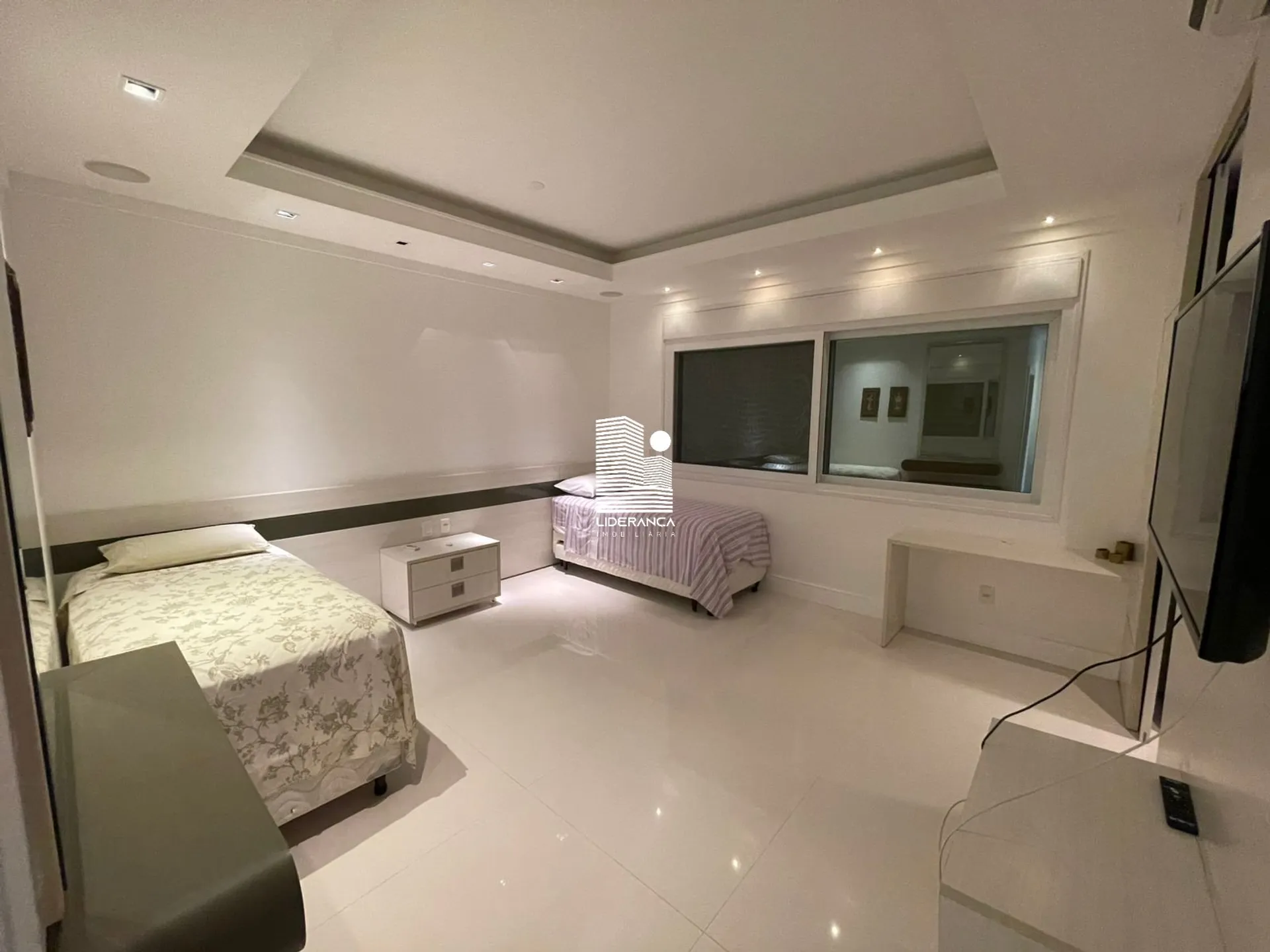 Casa mobiliada com 9 dormitórios e jardim privativo — photo 90