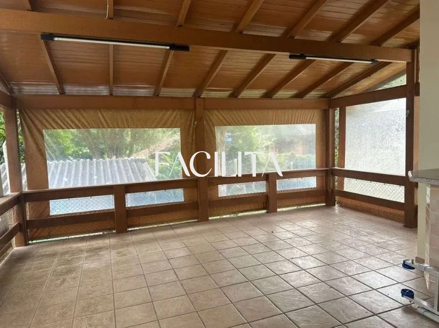 House with 3 bedrooms and a private garden — photo 8