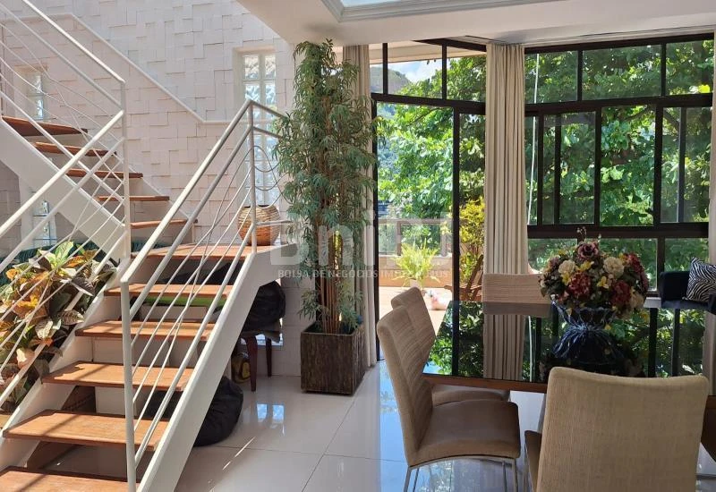Furnished apartment 267 m² with 3 bedrooms and views — photo 13