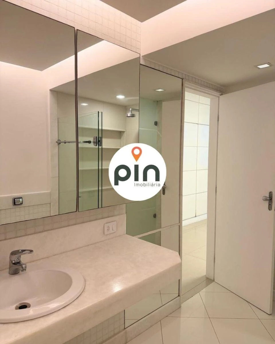 Apartamento mobiliado com cozinha fechada e fogão a gás — photo 28