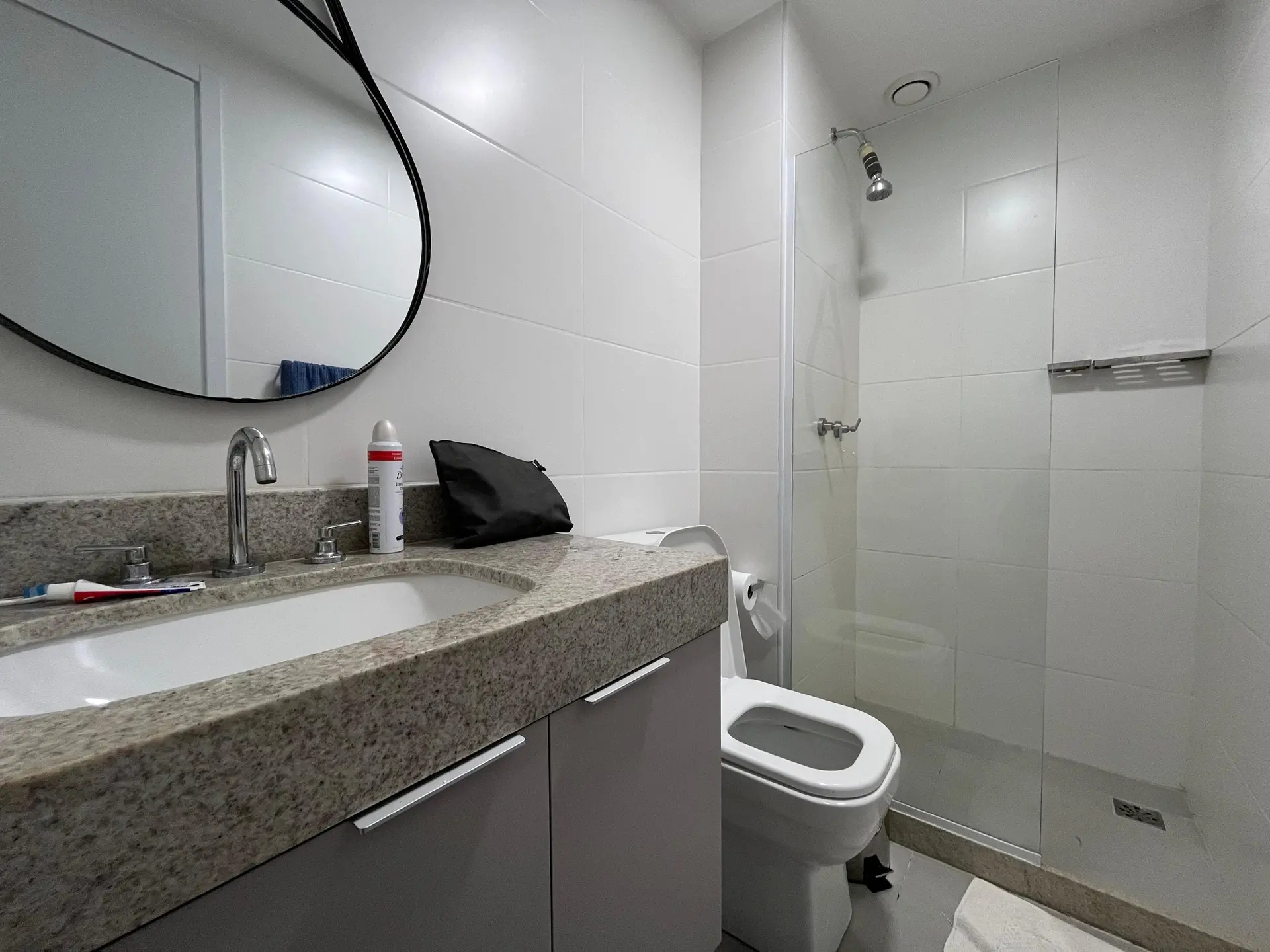 Furnished apartment, 89 m², with a glass-enclosed balcony — photo 41