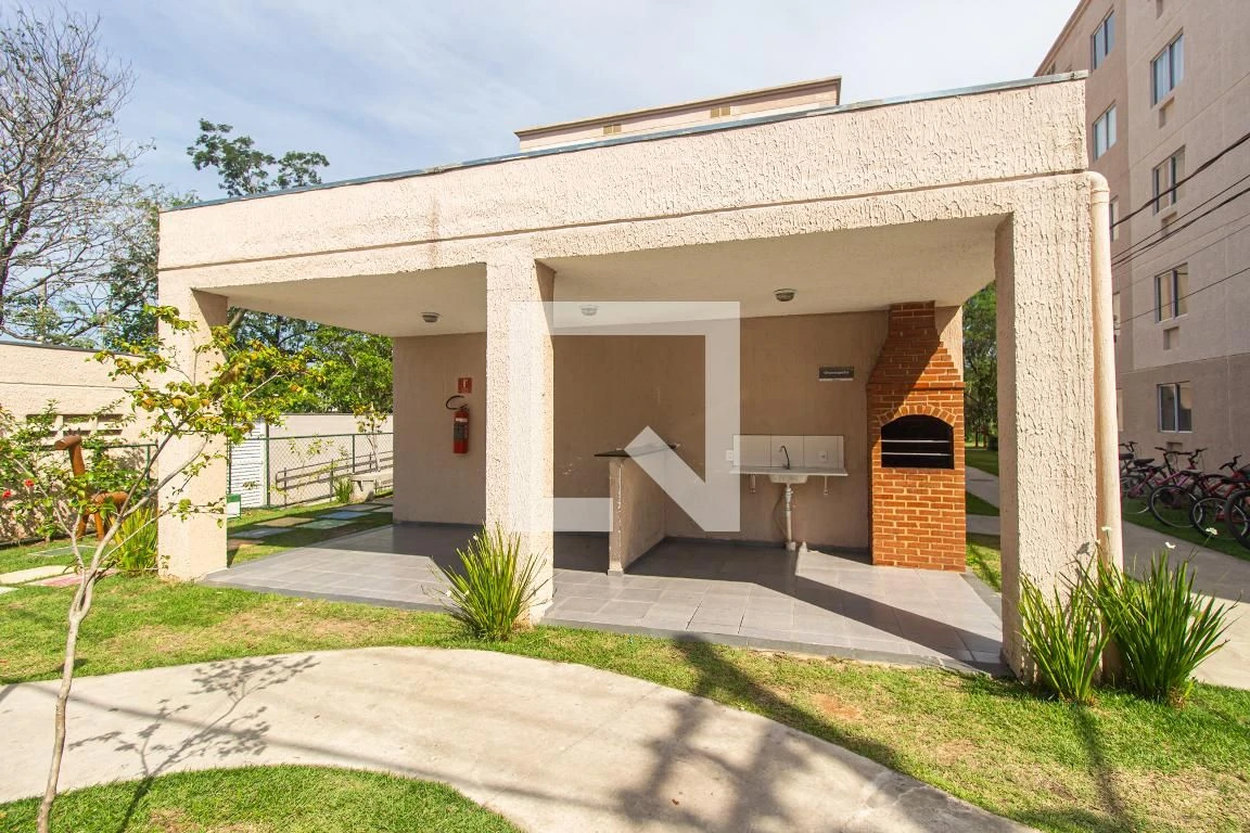 Apartamento com 2 quartos e 1 vaga, pisos de cerâmica — photo 3