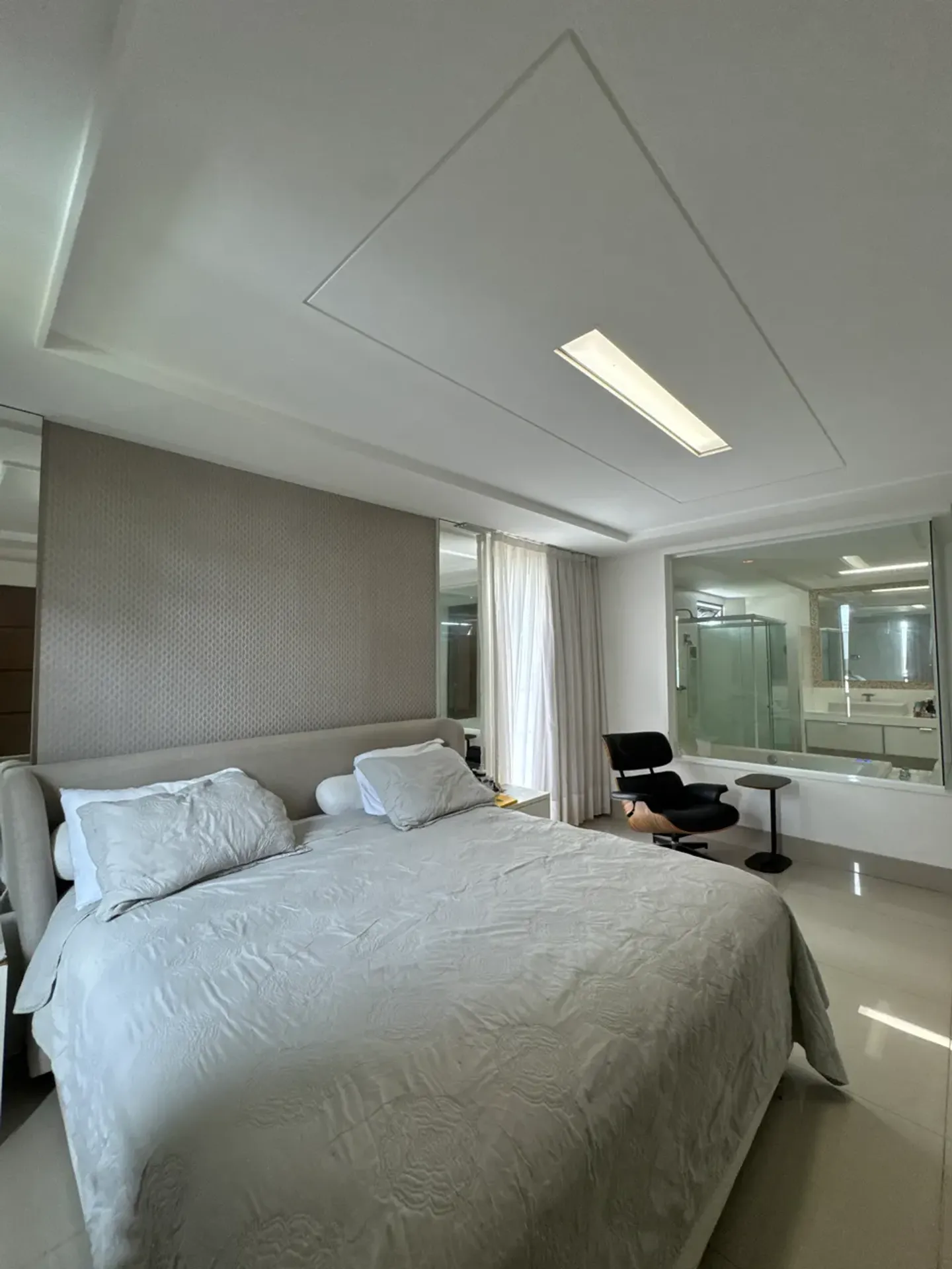 5-bedroom house with floor-to-ceiling windows in João Pessoa — photo 19