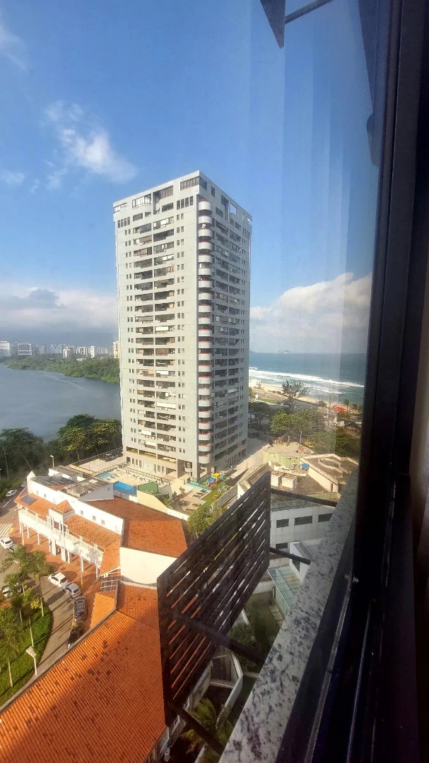 Furnished apartment, 78 m², with a water view — photo 2
