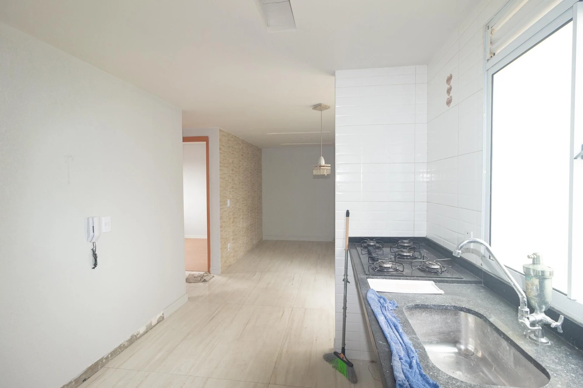 Apartamento de 2 quartos em condomínio com piscina — photo 49