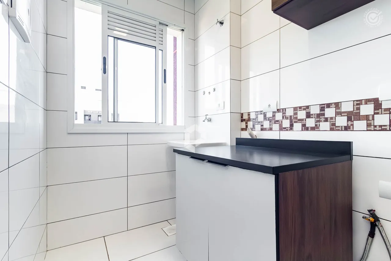Apartamento de 2 dormitorios con cocina abierta y 77 m² — photo 9