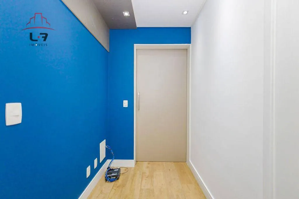 3-bedroom apartment with a grill on the balcony — photo 45