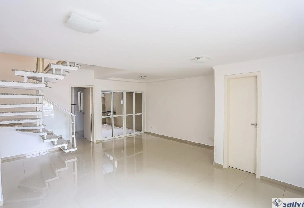 102 m² house with a bathtub and a grill on the balcony — photo 6
