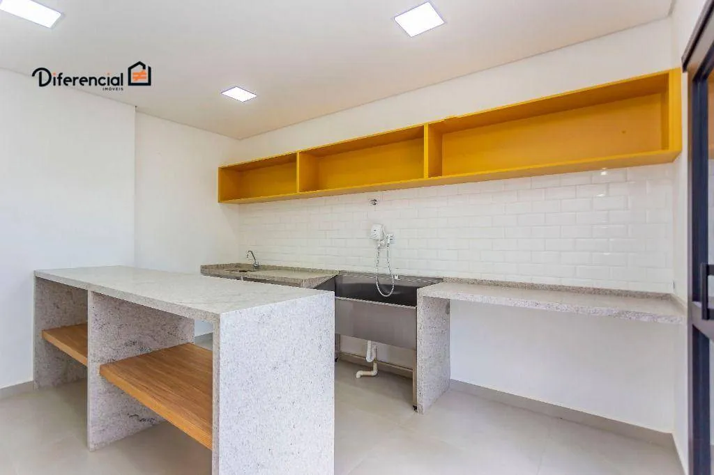 Estudio amueblado con cocina abierta y balcón — photo 68
