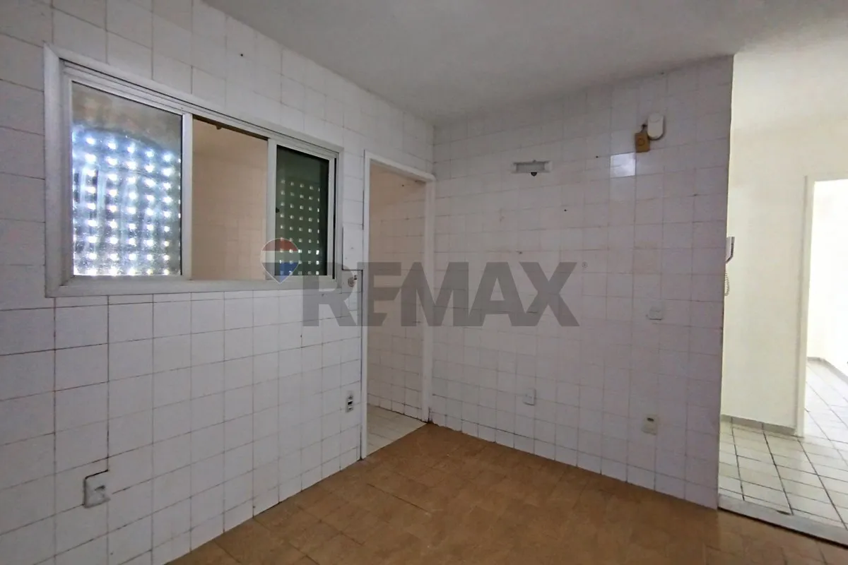 3-bedroom apartment with a closed kitchen and 160 m² — photo 13