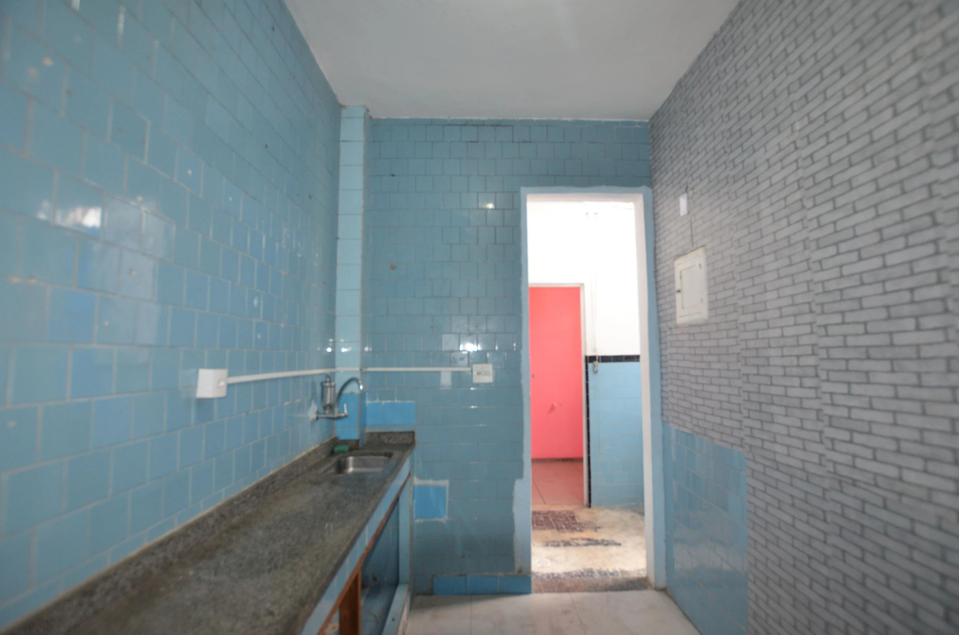 3-bedroom apartment with a mountain view in Rio de Janeiro — photo 9