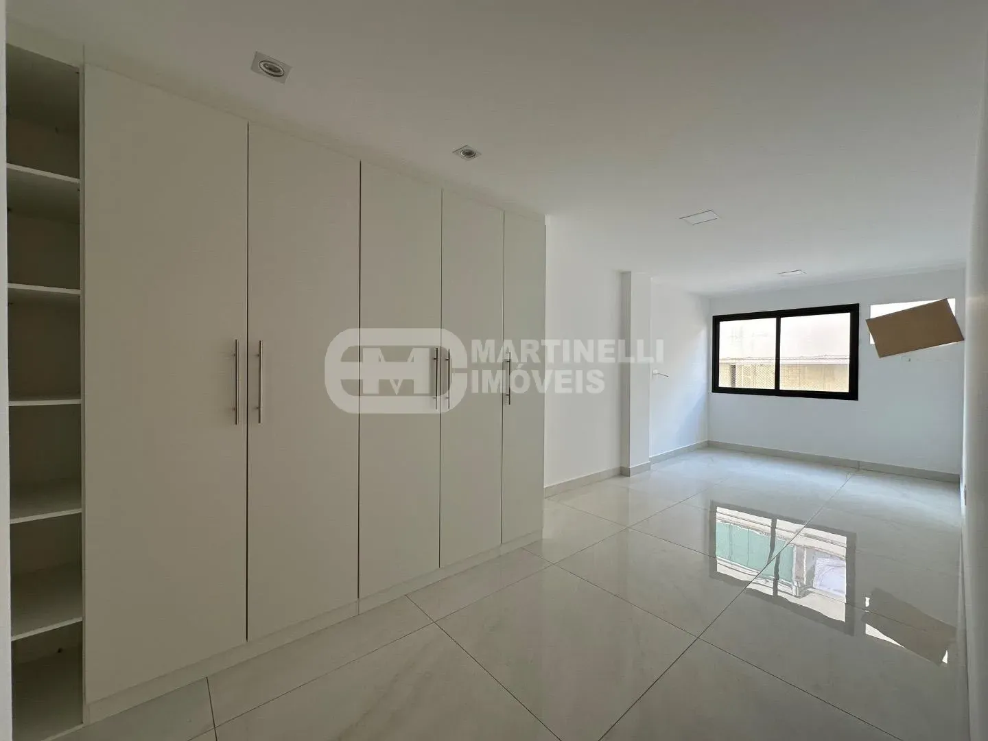 Apartamento de 3 quartos em condomínio com piscina — photo 25
