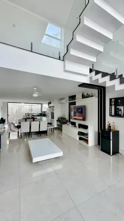 Casa com 5 suítes e piscina externa no condomínio — photo 49