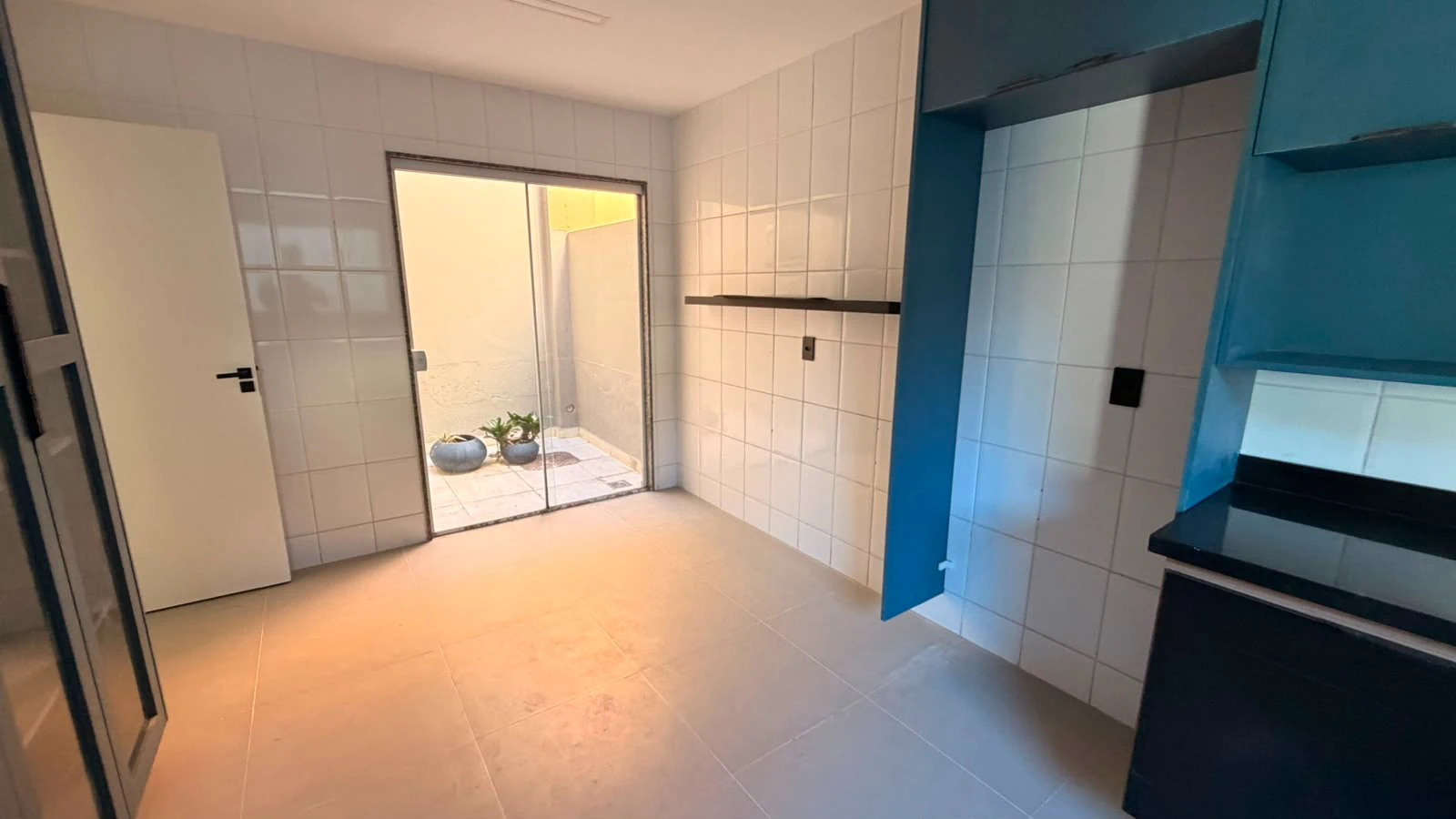 Casa de 400 m² com 4 quartos e jardim privativo — photo 6
