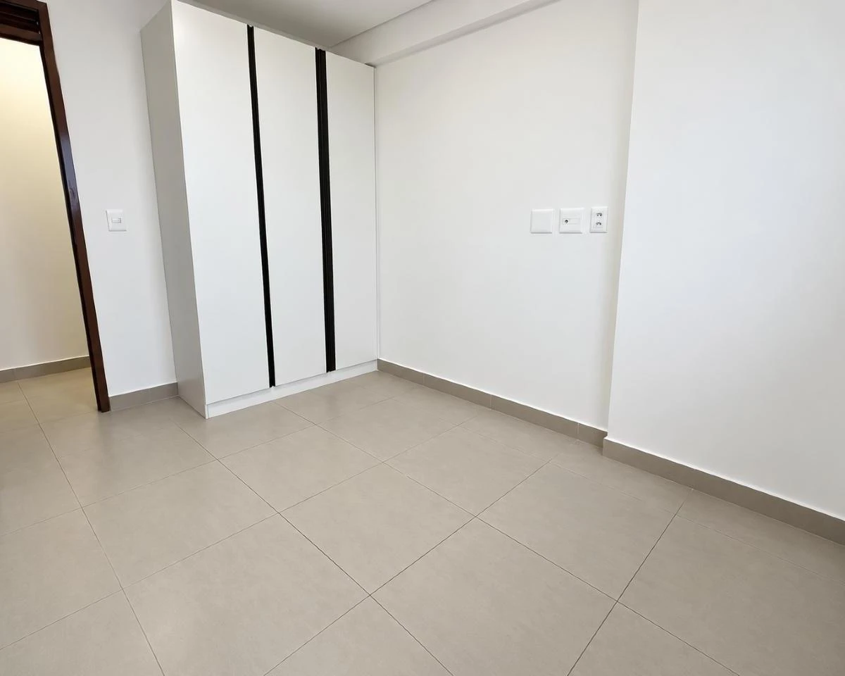 Apartamento en alquiler con 2 dormitorios y 1 plaza — photo 3