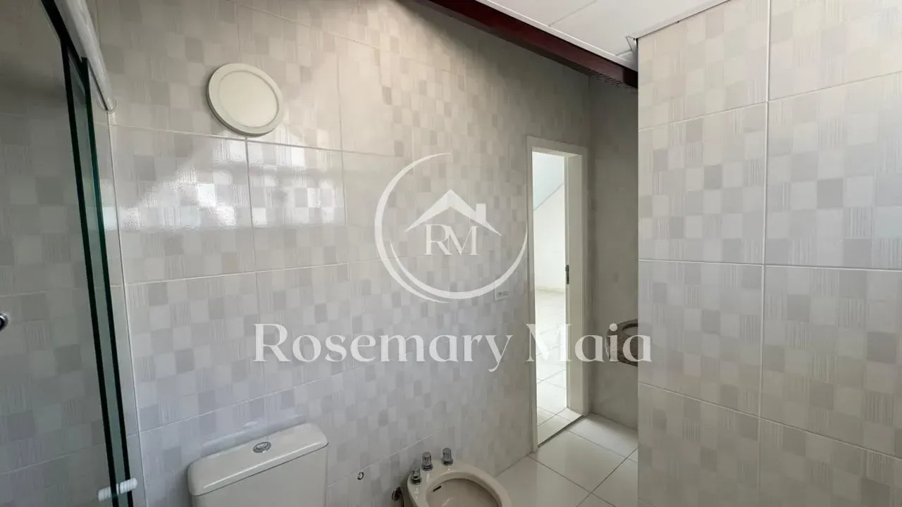 House for rent with 4 bedrooms and 5 bathrooms and balcony — photo 17