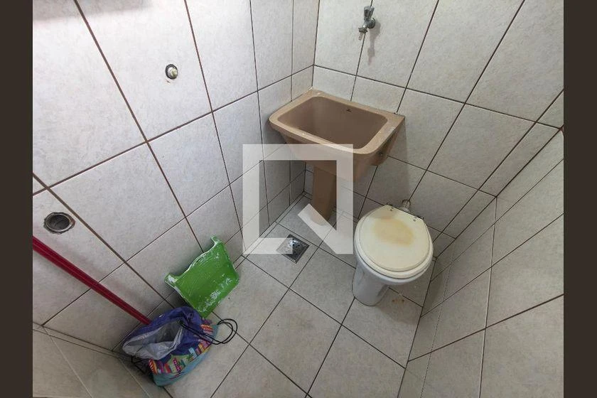 Rental apartment with 2 bedrooms and a balcony — photo 33