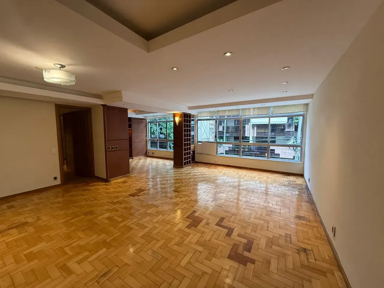 Unfurnished apartment with 2 bedrooms and 2 bathrooms — photo 16
