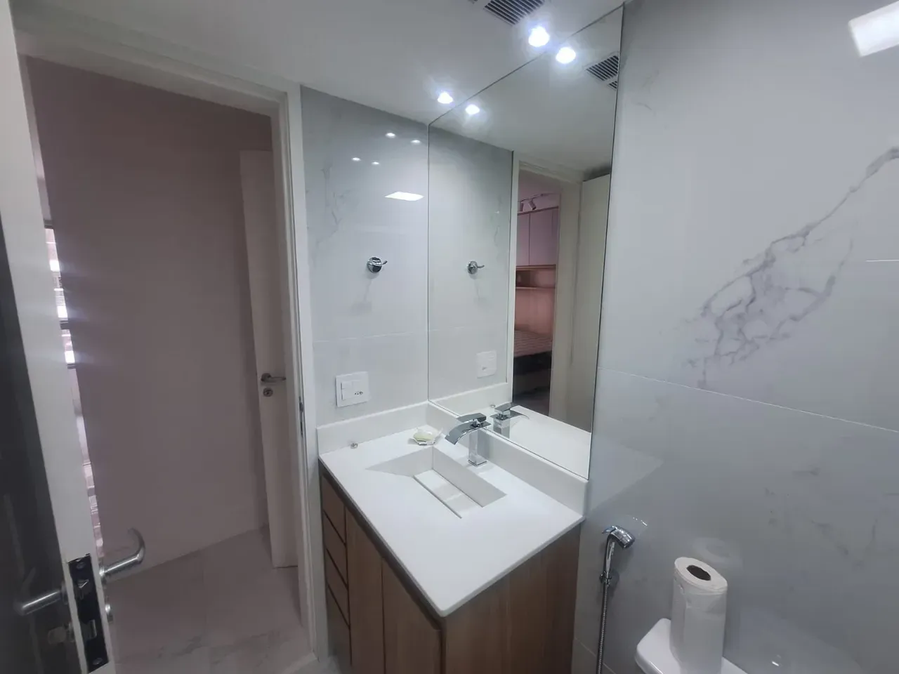 70 m² apartment with an open kitchen and 2 bedrooms — photo 11