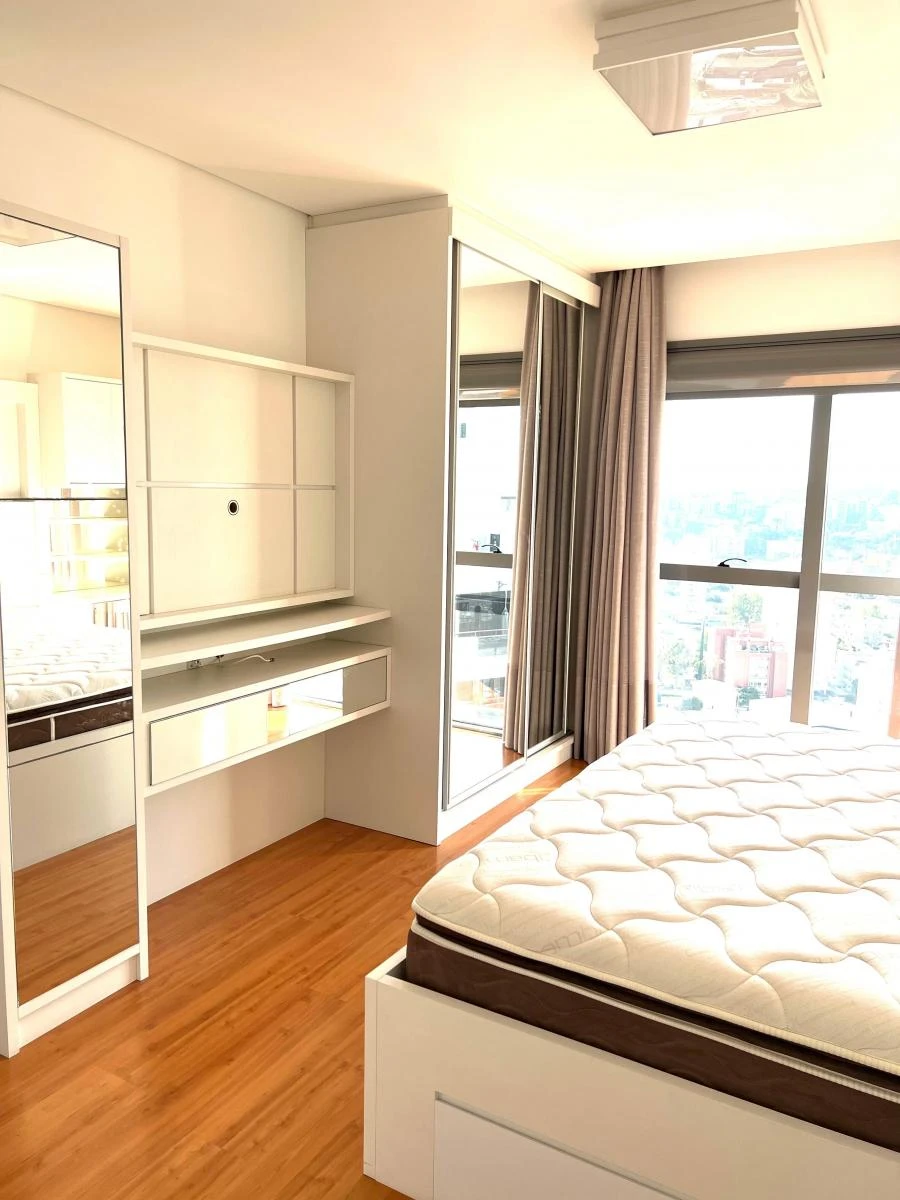 Apartamento de 190 m² con 3 dormitorios y ventanales amplios — photo 37