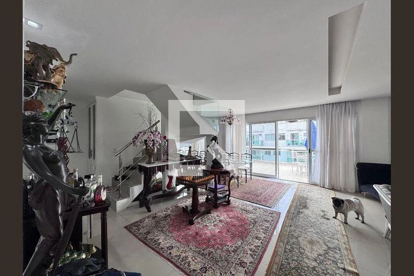 Furnished 360 m² apartment with 3 en-suite bedrooms — photo 27