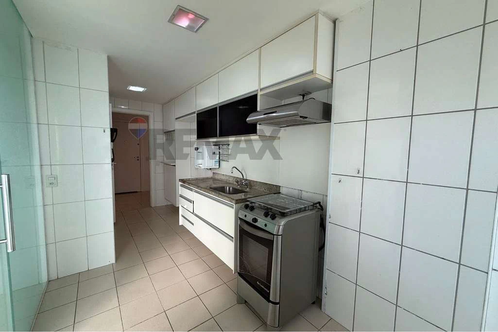 Apartamento reformado de 98 m² com varanda fechada — photo 12