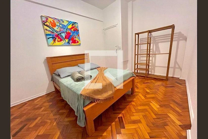 Furnished 1-bedroom apartment with a compact kitchen — photo 10