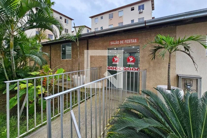 Apartamento de 2 quartos em condomínio com piscina — photo 29