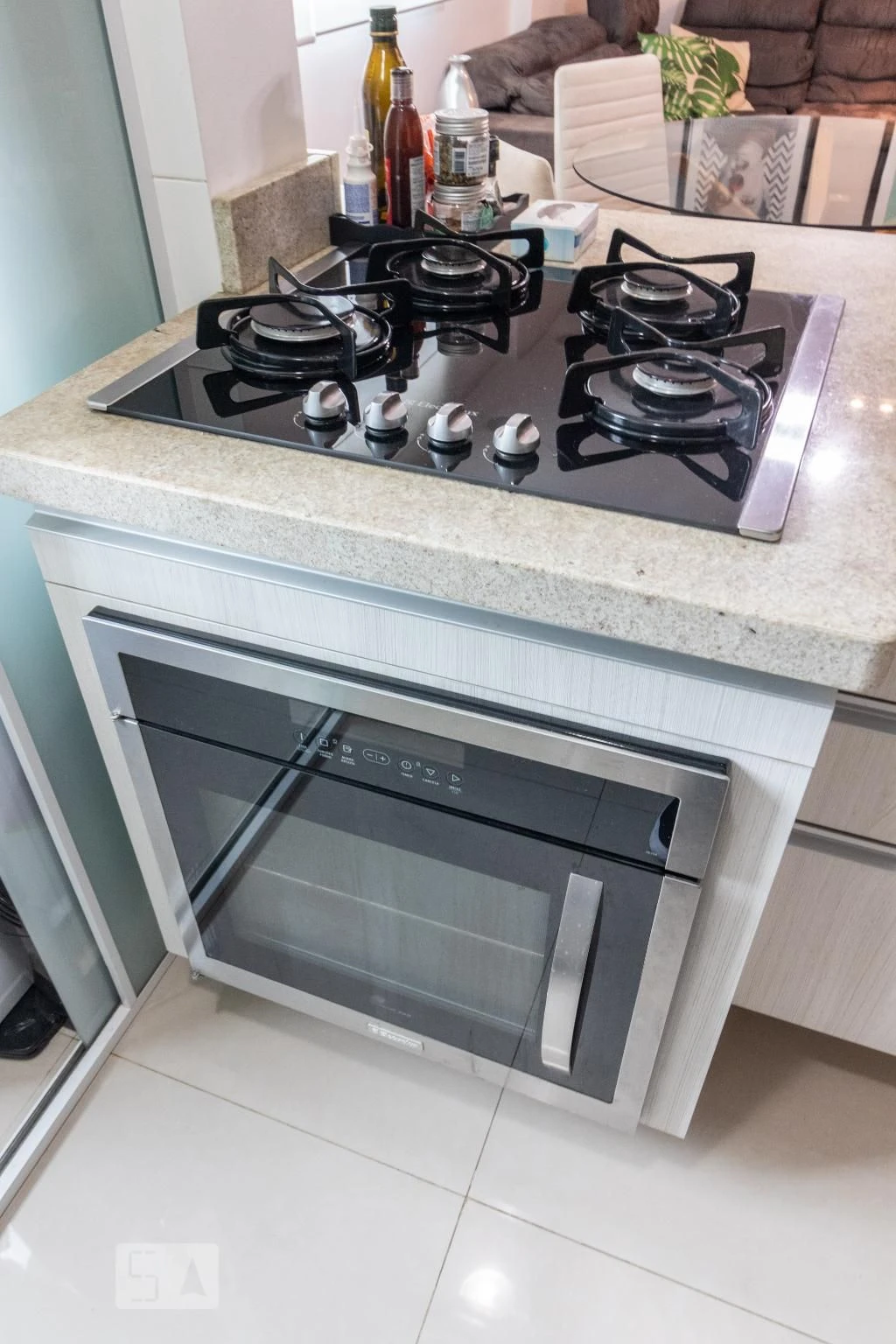 One-bedroom apartment with a washing machine in Curitiba — photo 17