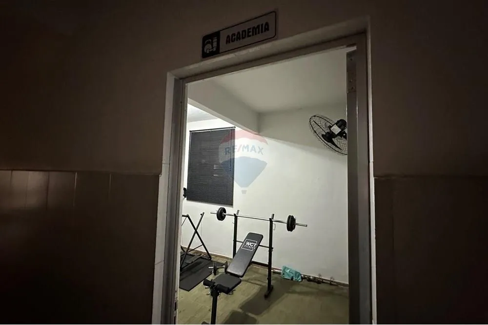 Квартира з 2 спальнями, у будинку є тренажерний зал — photo 16