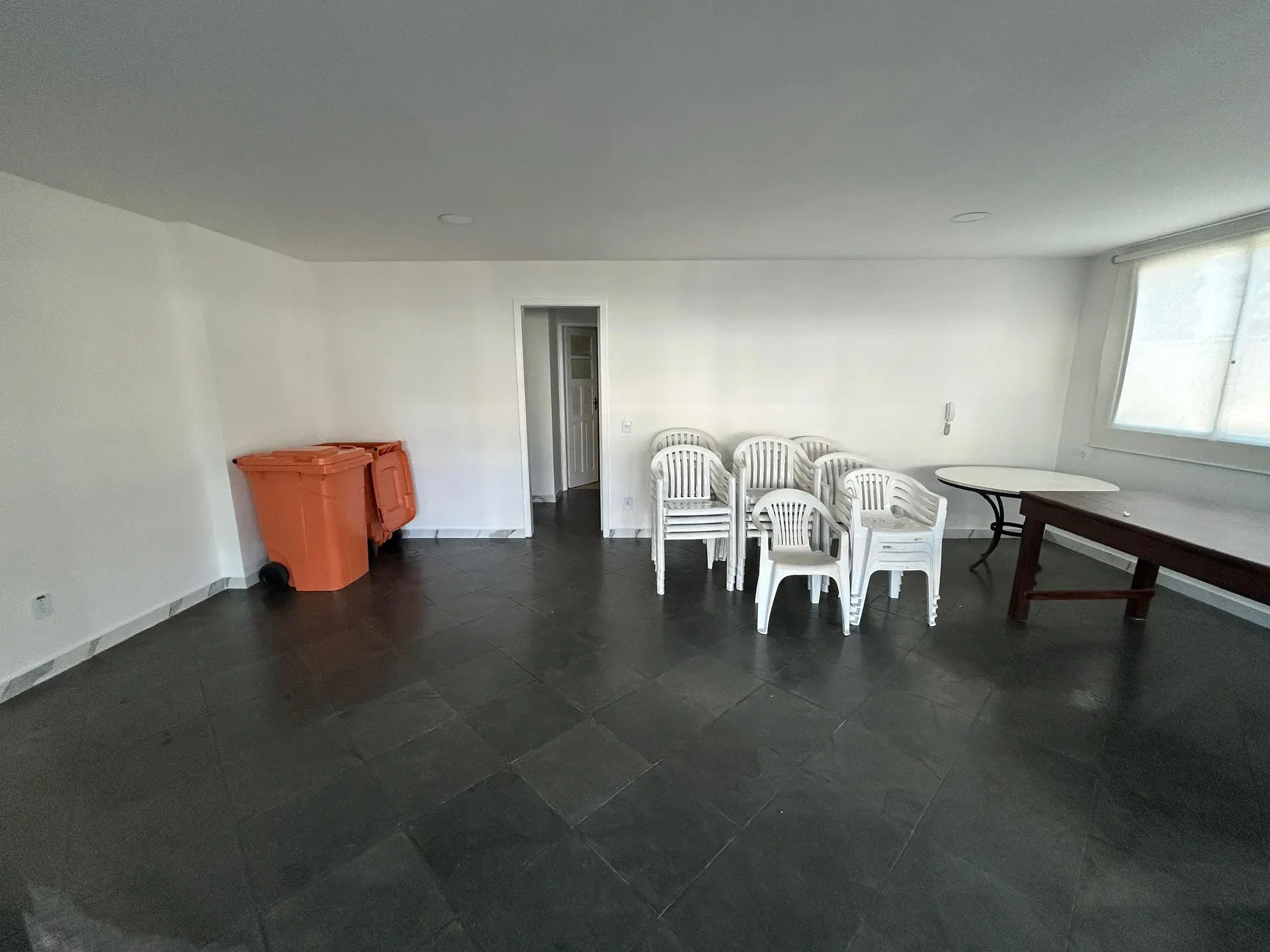 Furnished 4-bedroom rental apartment with 5 parking spaces — photo 63