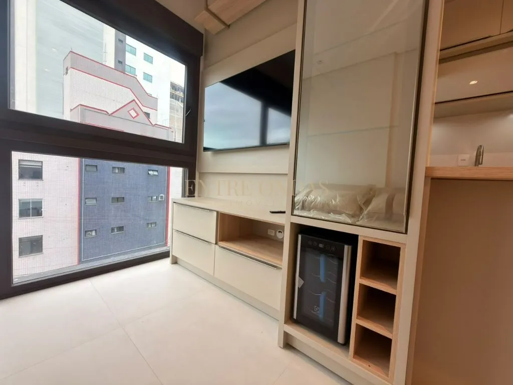 Apartment on the 5th floor with floor-to-ceiling windows — photo 43