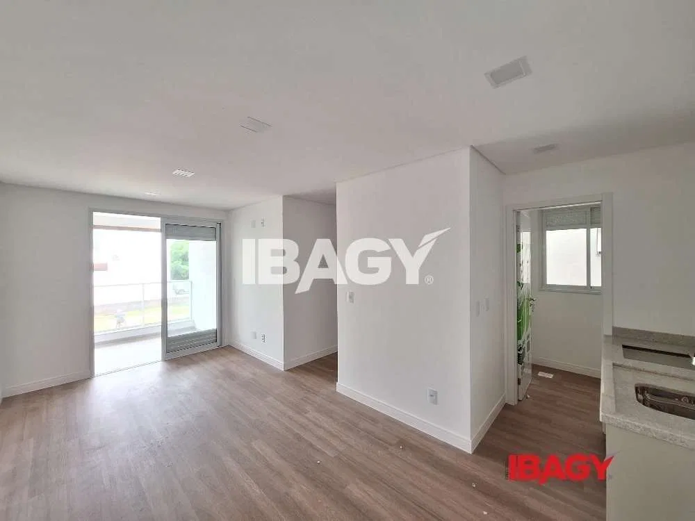 2-bedroom apartment with 2 bathrooms and parking