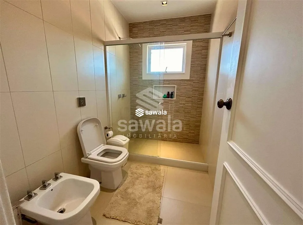 Furnished house with 600 m², 3 bedrooms and 5 baths — photo 40