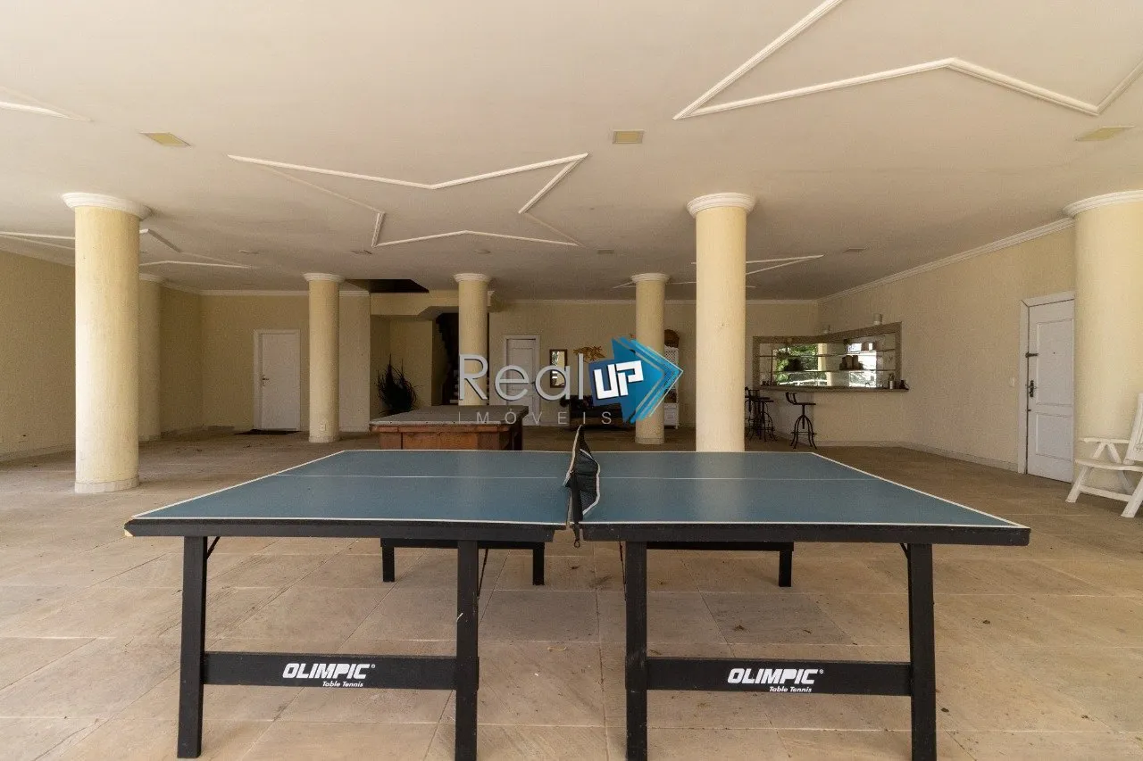 Condominium house with 5 bedrooms and 1081 m² plus laundry — photo 69