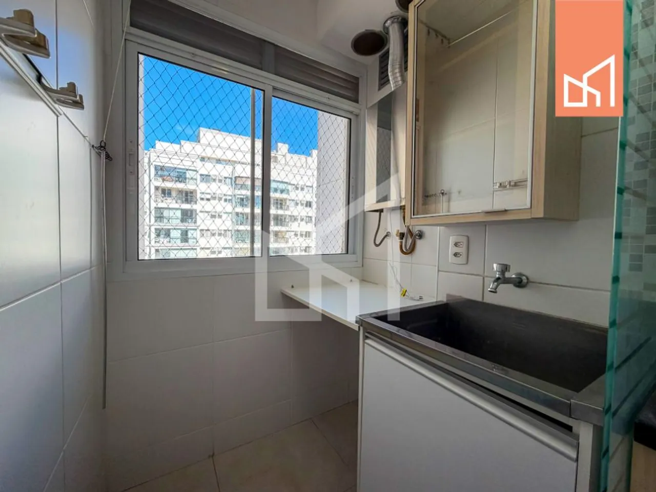 Rental apartment with an open-plan kitchen, 3 bedrooms — photo 8