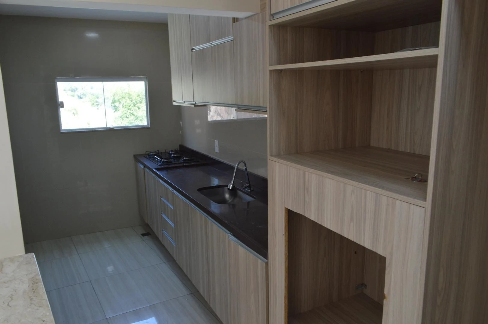 Ванна та 3 спальні: будинок 390 м² — photo 9