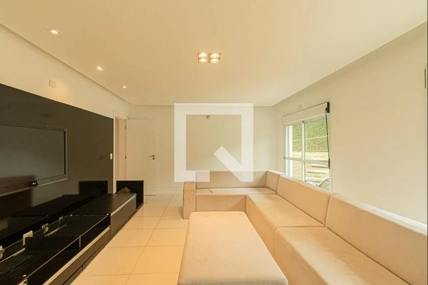3-bedroom house with 2 en-suites and a private garden — photo 9